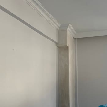 Filli Boya İpeksi 10 Rengi Beyaz Değil Mavi Gözüküyor.