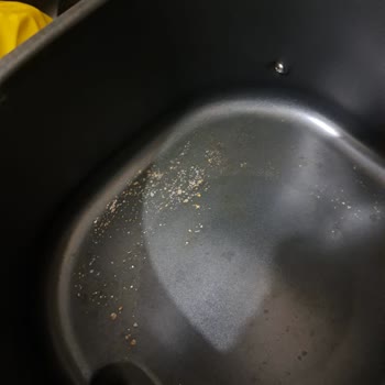 Kumtel Airfryer Alt Haznede Küflenmeler