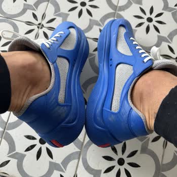 Beymen Prada Markasının Arkasında Duramıyor