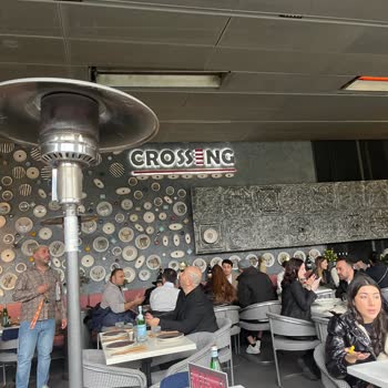 Crossing Zorlu Center Yemek Yemek Zorundasınız