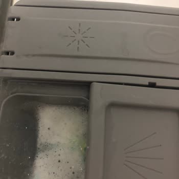 Samsung Kusurlu Ürün Satıp Değişim Kabul Etmiyor.