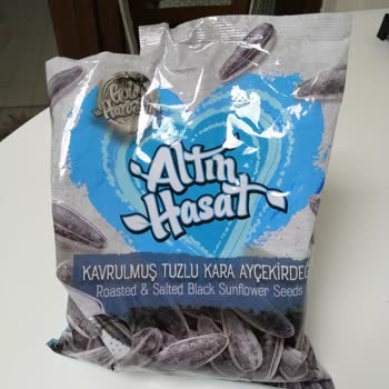 BİM Markette Satılan Ayçekirdeği Paketinden Sigara İzmariti Çıktı!