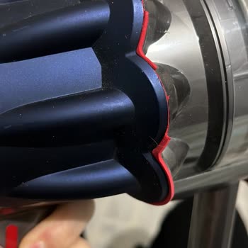 Dyson V12 Filtre Uyarısı