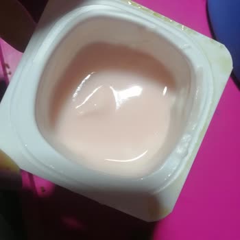 Danone Meyveli Yoğurttan Gelen Koku