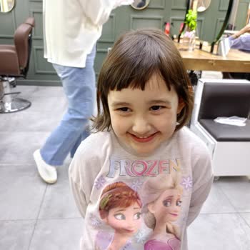 MRS London Bayan Kuaförü Ben Daha Güzel Keserdim!