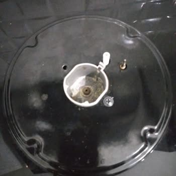 Manisa Çetintaş Mağazası Umursamazlığı