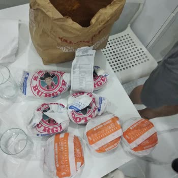 Saloon Burger Siparişleri Eksik Geldi
