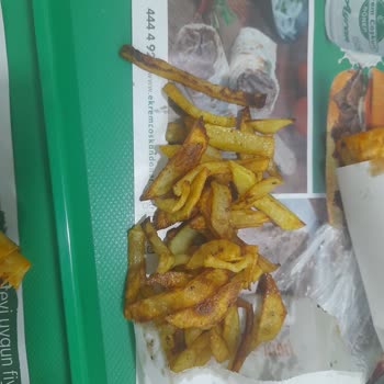 Ekrem Coşkun Döner Günlerdir Beklemiş Kokmuş Patates Kızartması Sorunu