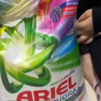 Ariel Toz Deterjanda Siyah Maddeler Var!