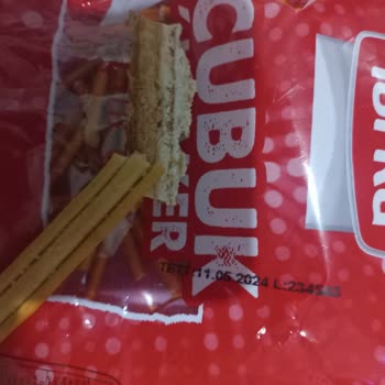 Torku Çubuk Kraker Yapışık Ve Bazıları Bir Kraker Bile Değil