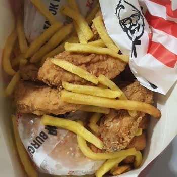 KFC Paketleme Sorunu Görseldeki Paketlemeyle Alakası Yok.