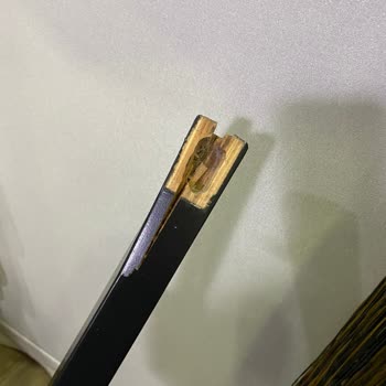 Bellona Sandalye Ayaklarında Kalitesizlik