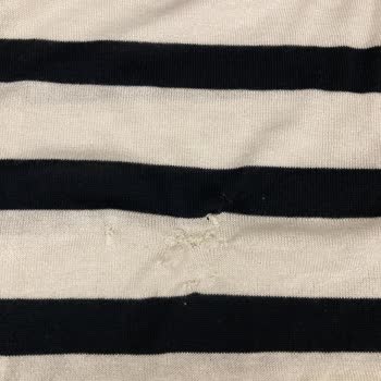 Zara Kazak Delik Deşik