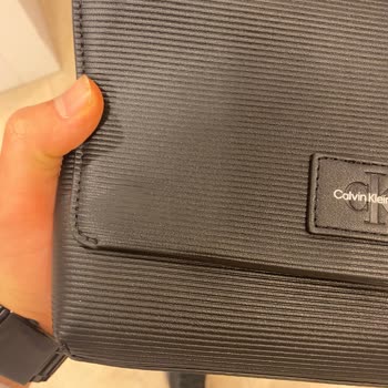 Calvin Klein Çantanın İlk Günden Renk Atması