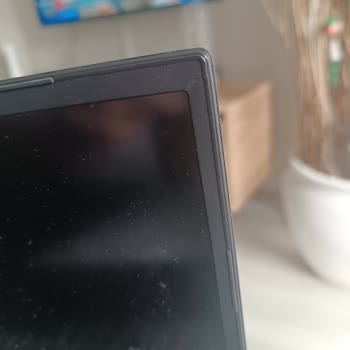 Monster Notebook Çerçevede Çatlama Sorunu