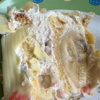 Pelit İ Tercih Ettik Krem Şanti Olmasın Diye