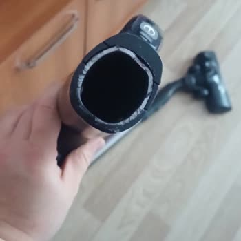 Electrolux Süpürge Mağduruyum. Kronik Tutma Sapı Sorunu Var.