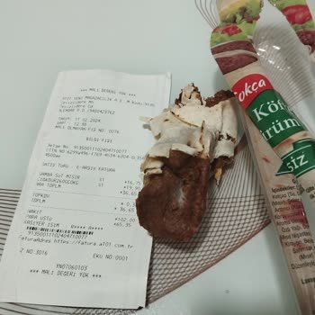 A101 Son Kullanma Tarihi Geçmeyen Çiğköftem Küflü Çıktı