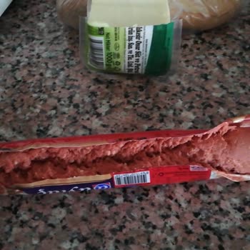 Aytaç Gıda Marketten Alınan Sucuk Ürününde Yaşanan Kalite Sorunu