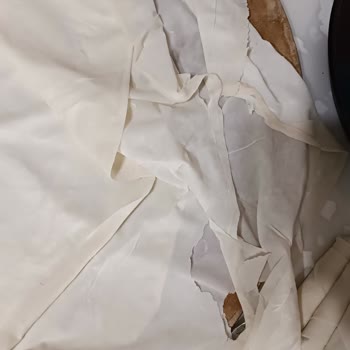 BİM Yufka Paramparça Bir Vaziyette Satılıyor.