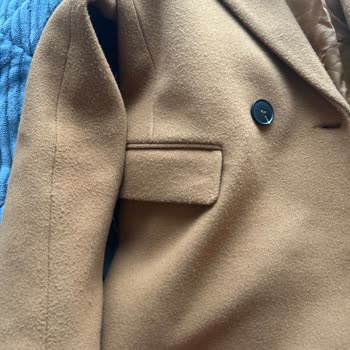 Koton Kaşe Kaban Tüylenmesi