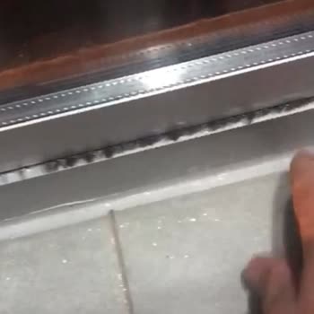 Kaya Camlama İzmir Çiğli Su Alıyor