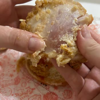 Popeyes'ta Beklenmedik Sürpriz: Çiğ Tavuk!