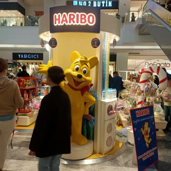 Hello Sweetie İzmit Symbol AVM'de Hijyen Eksikliği Ve İlgisiz Personel