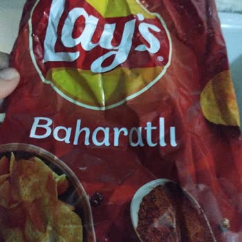 Lays Baharatlı Da Yanık Tadı Ve Kokusu Var.