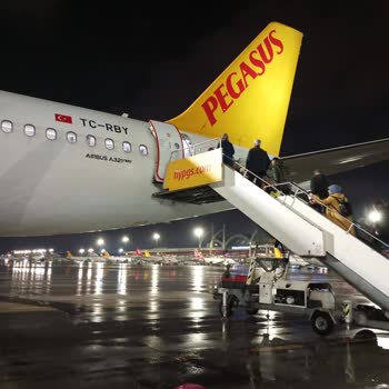 Pegasus Havayolları Valizi Kırık Teslim Etti