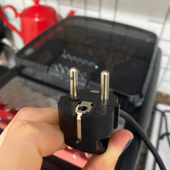 PHILIPS Ev Aletleri 1 Haftada Bozuldu