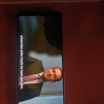 Samsung Galaxy 20FE Ekranda Black Crush Sorunu