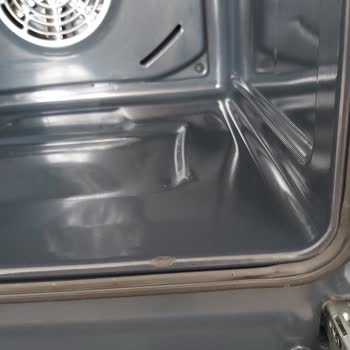 Arçelik Afc 340 Ankastre Fırının İçi Kendi Kendine Soyulup Pas Tuttu