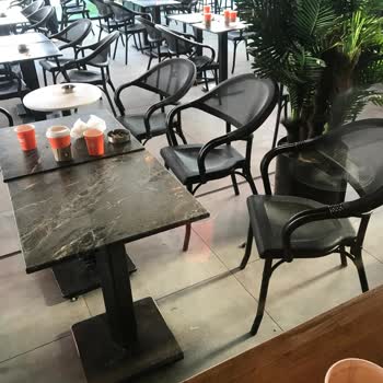 Gloria Jean's Coffee Göztepe Şubesinde Hijyen Ve Düzen Sorunu