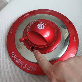 Taç Düdüklü Tenceremin Arızasının Çözümsüz Olması.