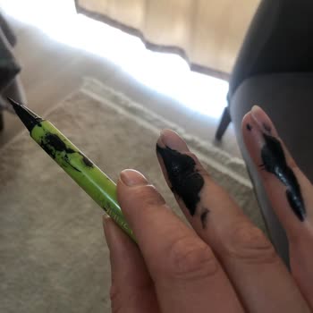 Gratis Beaulis Glide İt Eyeliner