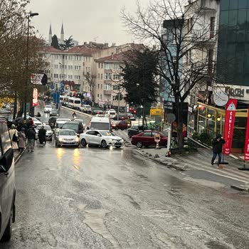 İBB İstanbul Büyükşehir Belediyesi Trafik Sorunu Çözümsüzlüğü