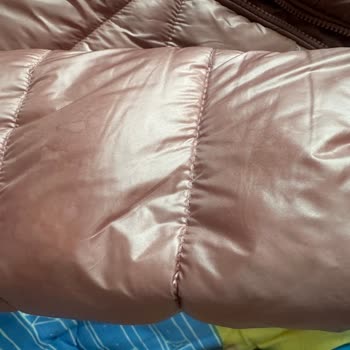 Guess Montta Oluşan Yağmur Lekelerinin Tüketici Hatası Görülmesi