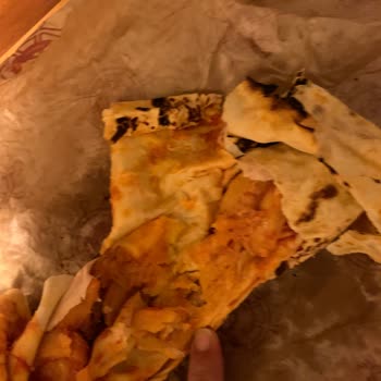 Trendyol GO Kuryesi Yemeğime Basmış