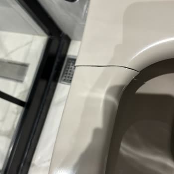 Vitra Renkli Klozet Grubunu Uzan Surun