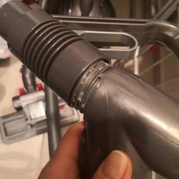 Dyson DC52 Parça Kırıklığı Çekiş Gücü