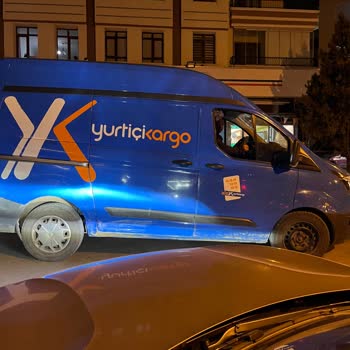 Yurtiçi Kargo Şoförleri Trafiği Tehlikeye Sokuyor