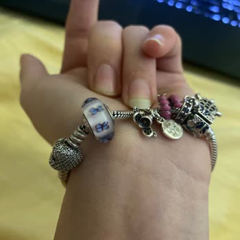 Pandora Mücevher Kaba Davranış Ve İadede Zorluk