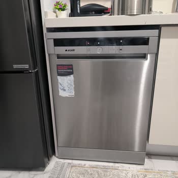 Arçelik Dishwasher Malfunction Persists After Multiple Service Visits