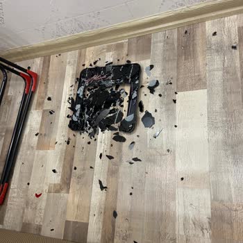 Comedones Dijital Cam Tartının Patlama Anı Ve Sonuçları