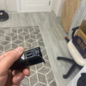 Bosch Dikey Süpürge Bir Kullanmada Kırıldı Ve Garantiye Girmiyor!