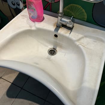 Shell Tuvaletler Çok Kirli