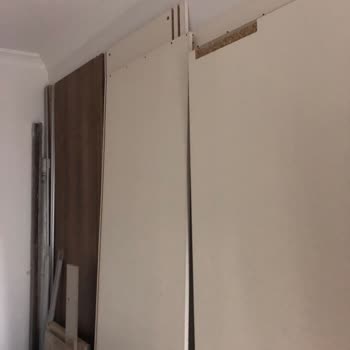 Kelebek Mobilya Kelebek'ten Kurulumu 31 Gündür Tamamlanamayan Gardırop Satın Aldım