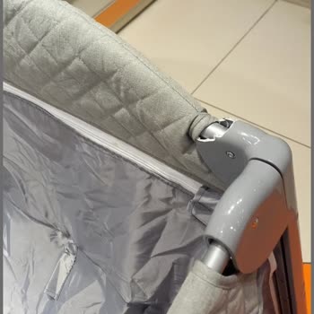 ebebek E Bebeğin Kalitesiz Park Beşiği.