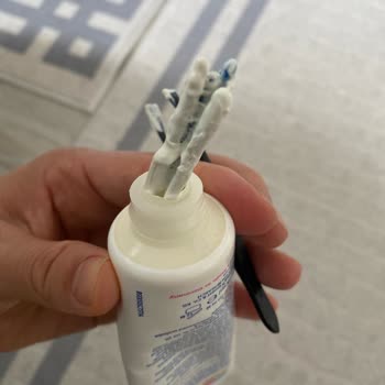 Sebamed İçinde Çıkan Çubuk